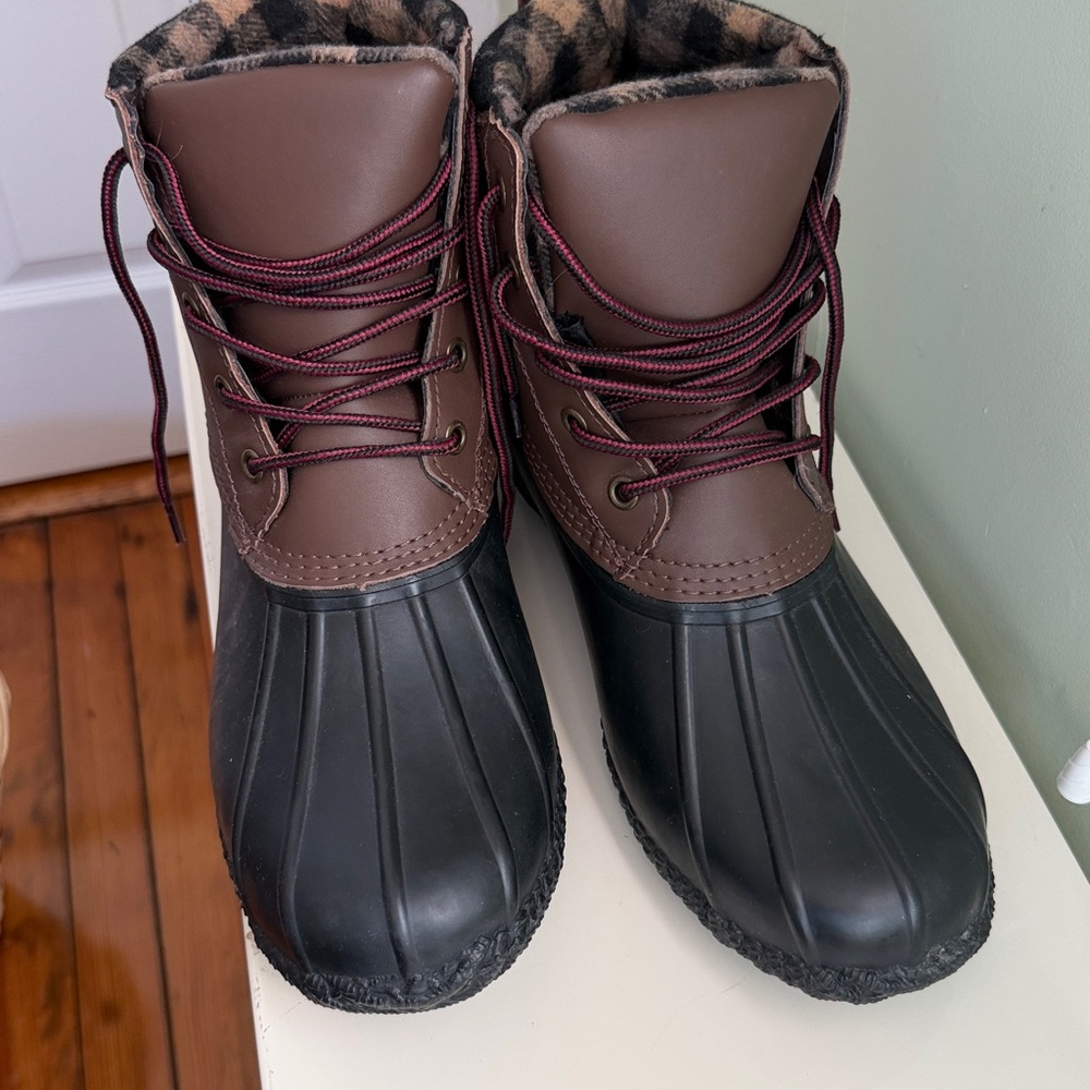 Lands' End Brown and Black Men's Boots